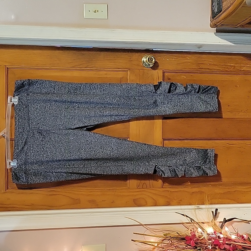 Women's Zone Pro stretch/workout pants Size 3X black and white.